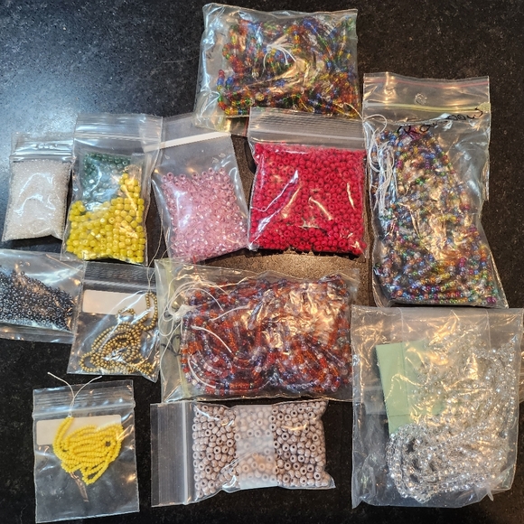 Assorted Seed Beads in Multiple Colors - Picture 12 of 15